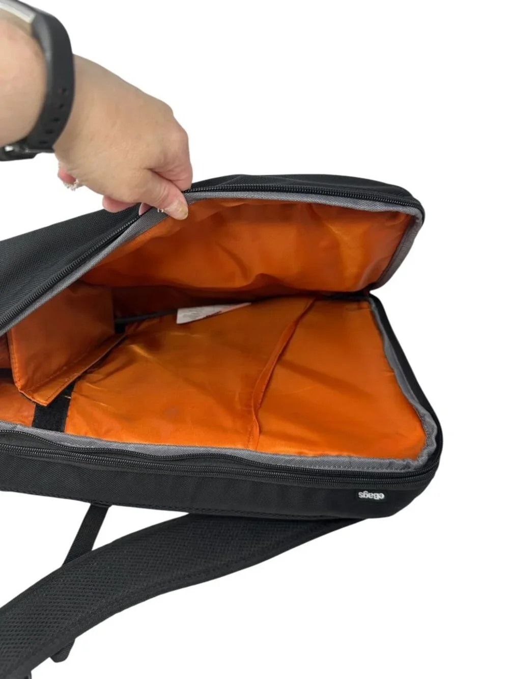 Ebags stay organized